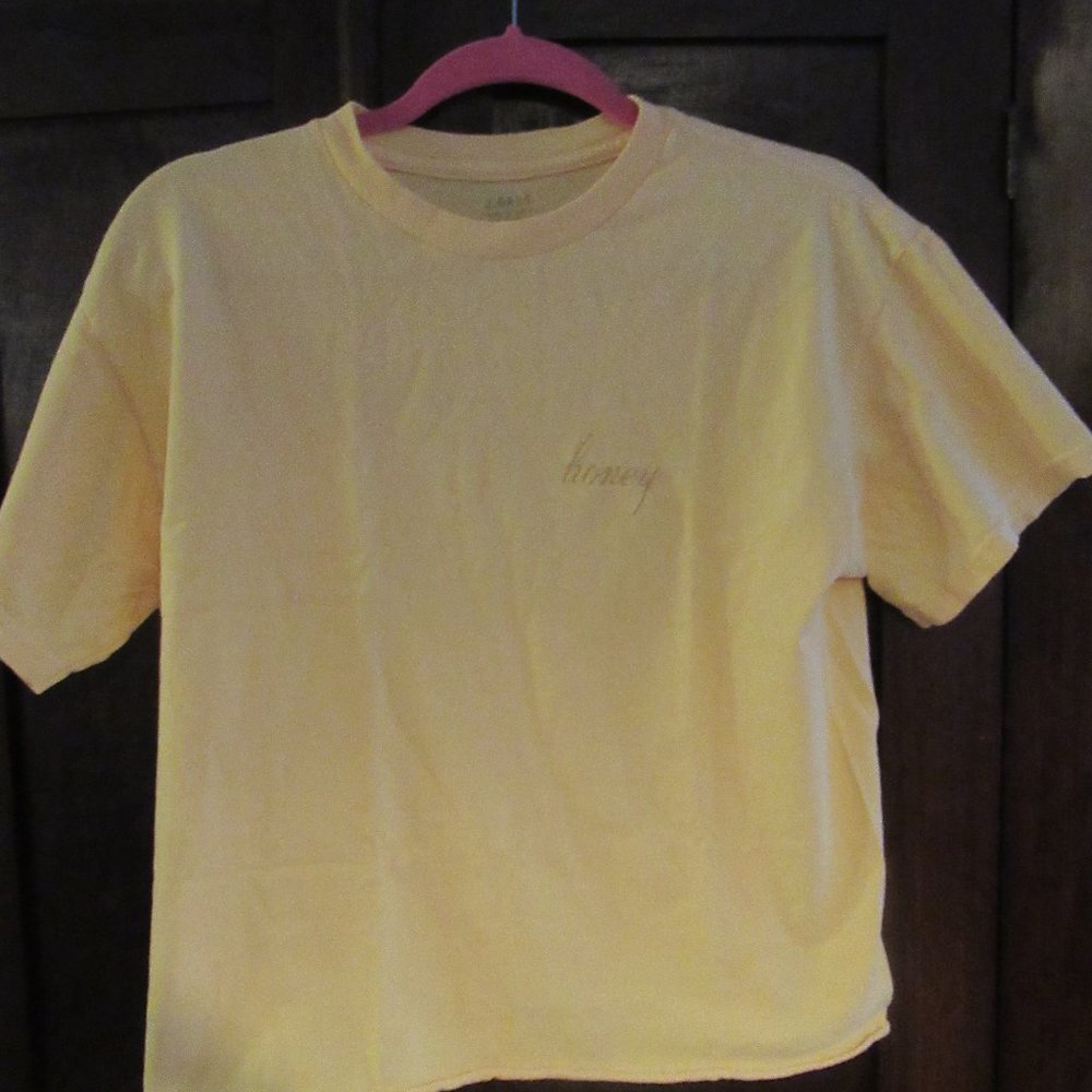 J. GALT Women's One Size Honey T-Shirt